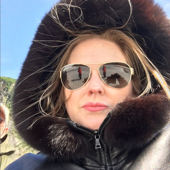 Meet your Posher, Pamela - Picture 3 of 8